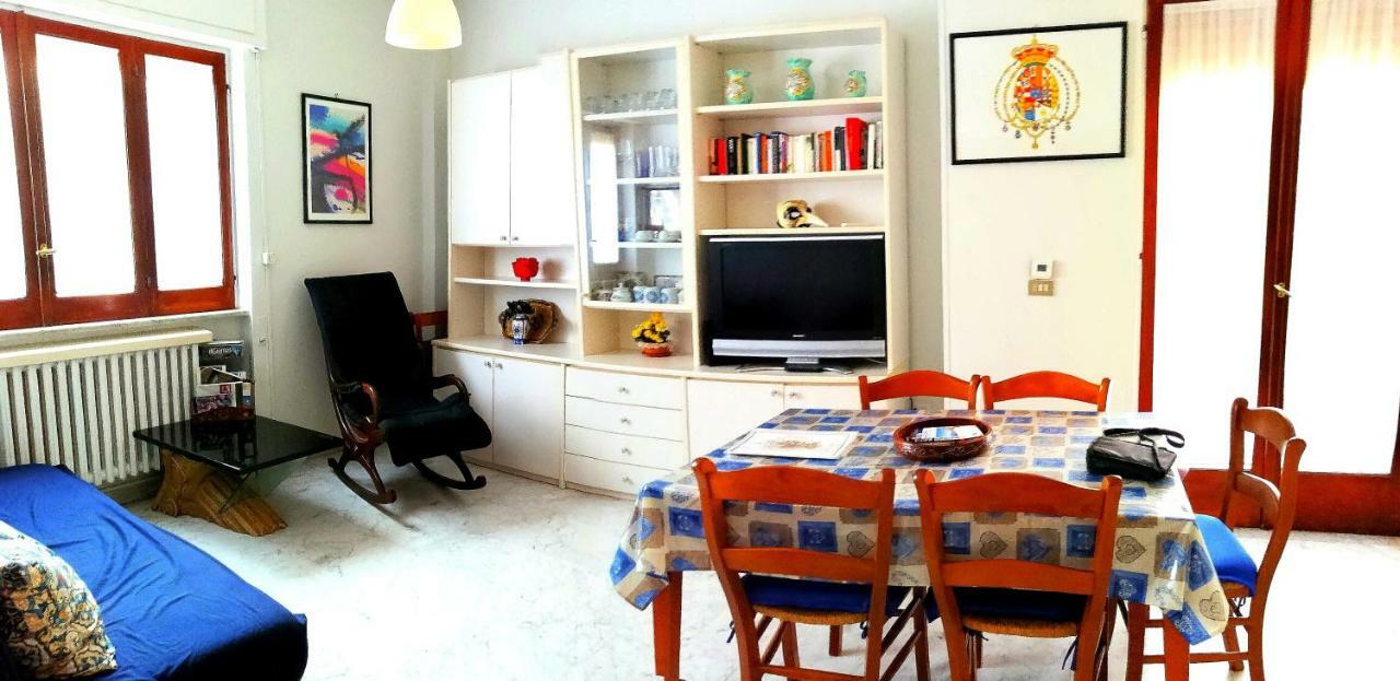 Residenza Carlo Di Borbone Apartment Касерта Екстериор снимка